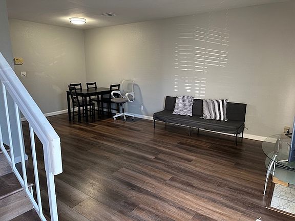 4th image of 261 Banana Grove Ln