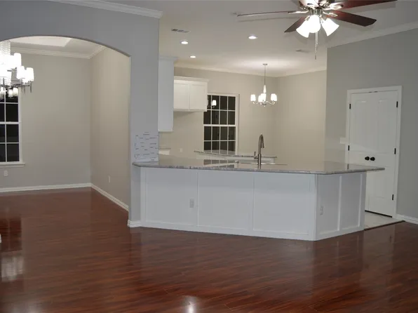 1001 Wisteria Ln, Little Elm, TX 76227