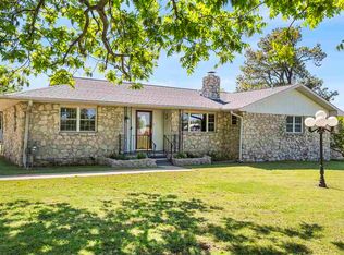 2205 4th St, Pawnee, OK 74058