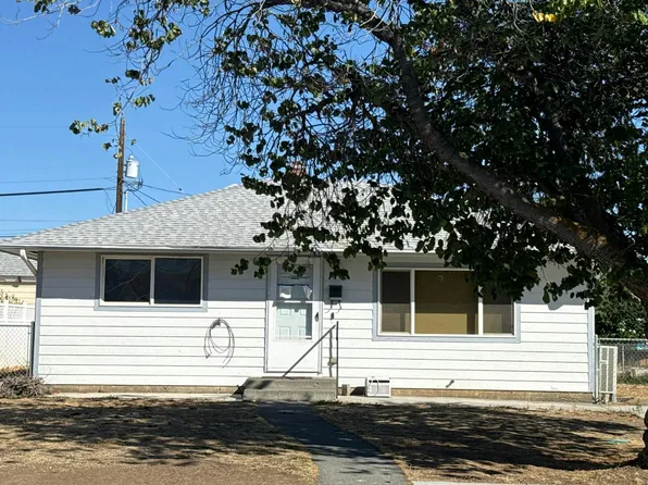 172 G St SE, Ephrata, WA 98823