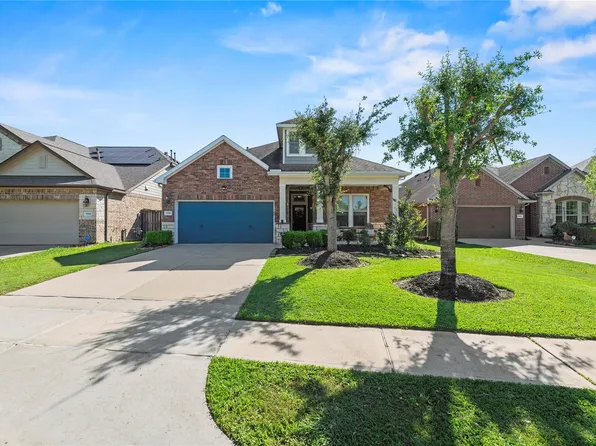 9510 Jayci Hills Ln, Cypress, TX 77433