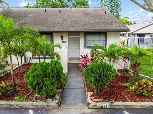 3842 La Costa Ln, Largo, FL 33771