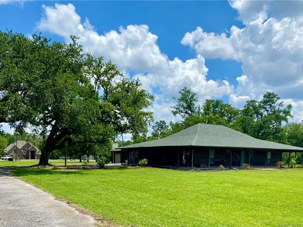 1785 Walker Rd, Sulphur, LA 70665