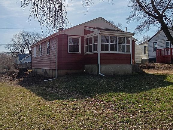 2nd image of 3034 Horton St