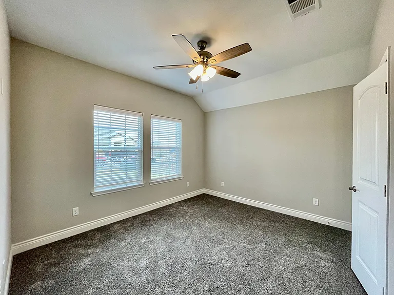 705 Tippit Ln — Photo 16