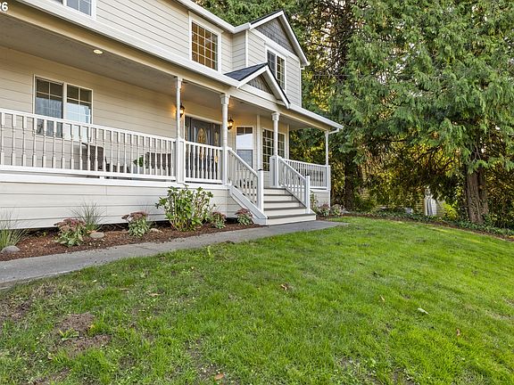 2nd image of 224 SW 4th St