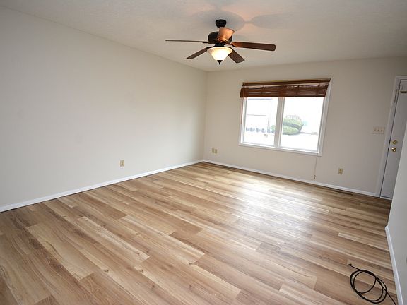 5th image of 1701 King Dr APT A