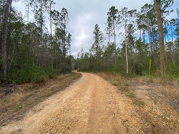 4th image of 3600 Road 528