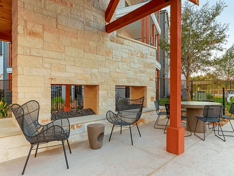 East Vue Ranch Apartments — Photo 17