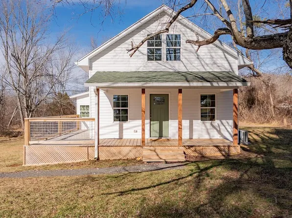 1759 Cranberry Rd, Woodlawn, VA 24381