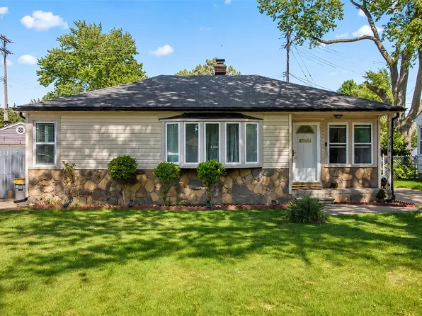 4673 Dearborndale St, Dearborn Heights, MI 48125