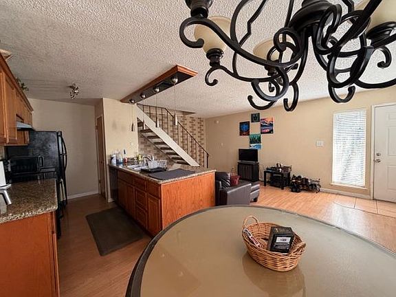 5th image of 2036 Benita Dr Unit 3