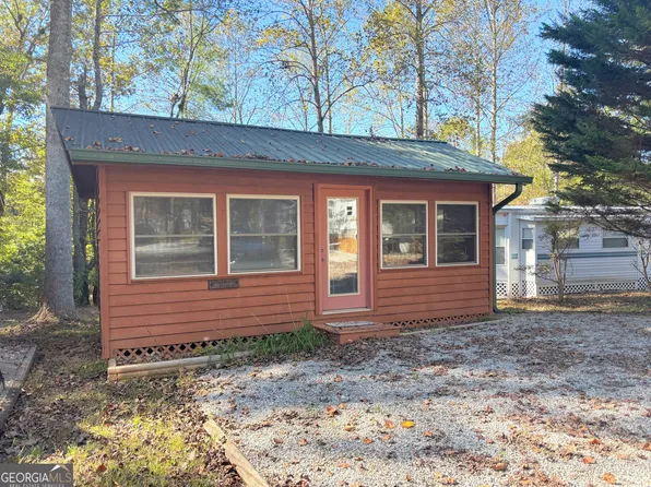 111 Maple Wood Ln, Cleveland, GA 30528