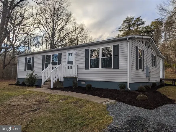 1043 Ford Ave, Stanardsville, VA 22973