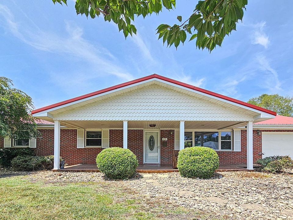 1st image of 35 Debbie Dr