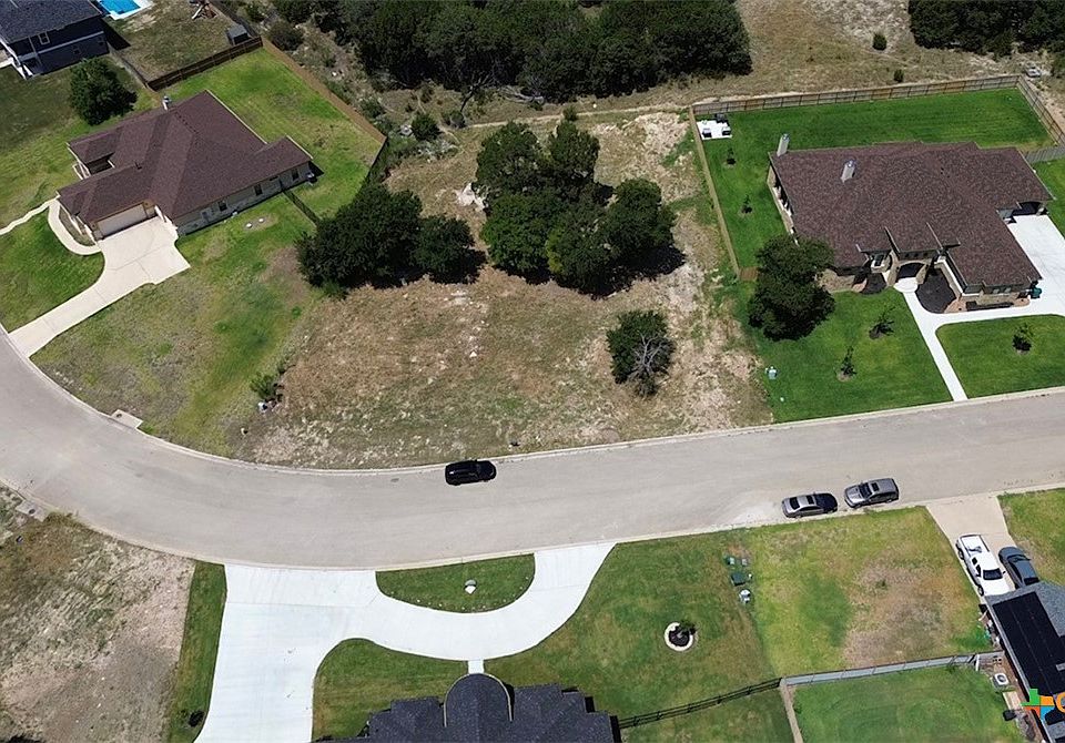 1st image of 3906 Del Rey