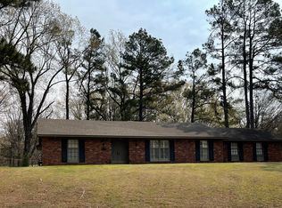 1710 Trenton Rd, Forrest City, AR 72335