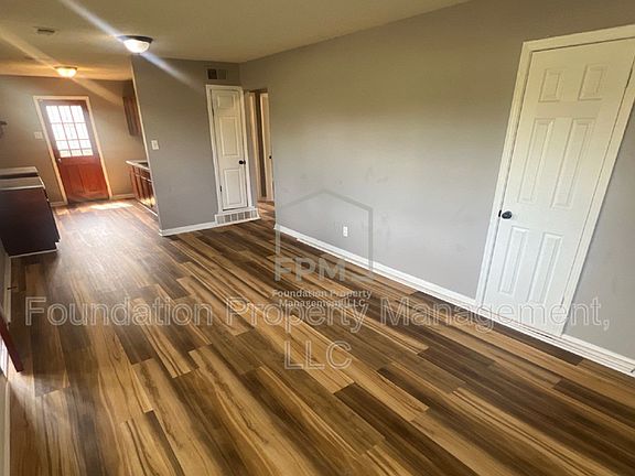 5th image of 872 Western Park Dr