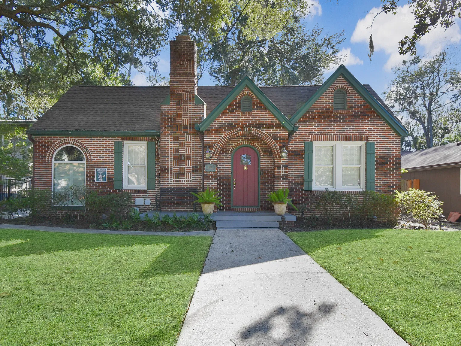 3 bed, 2076 sqft, $3,500 — Photo 2