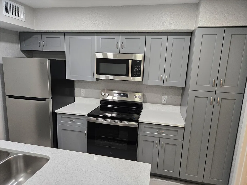 8101 Amelia Rd #307