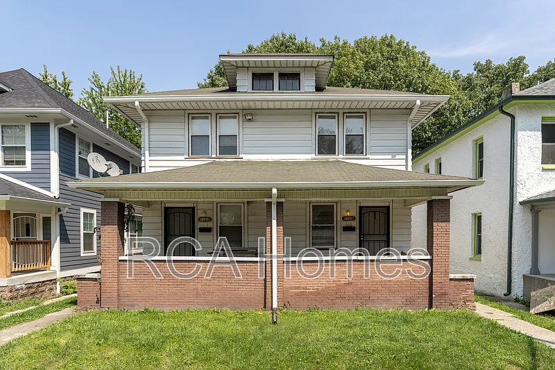 1125 N Dearborn St photo 1