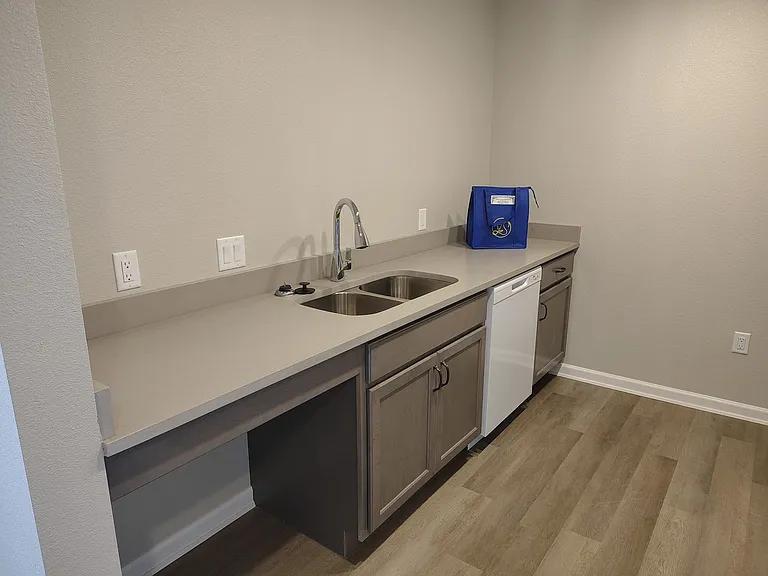 Legacy Arvada Senior Apartments — Photo 31