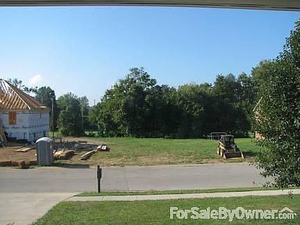 2nd image of 108 Blossom Cir