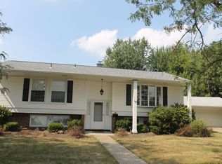 34 Jeanmoor Rd, Amherst, NY 14228