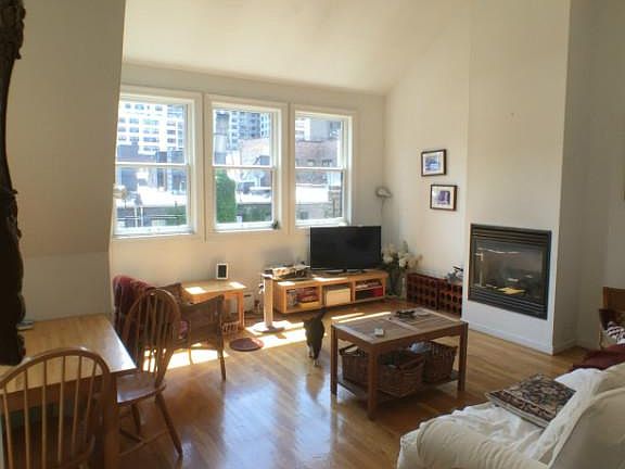 3rd image of 318 E 89th St APT 5B