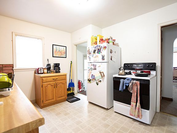 4th image of 1638-1640 Farnam St