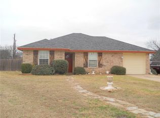 1102 Dogwood Ct, Cleburne, TX 76033