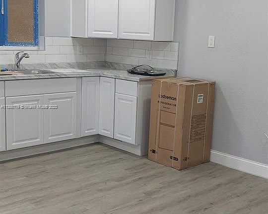 3rd image of 2535 Roosevelt St