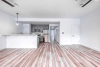 3005-3007 Brereton St #3 — Photo 6