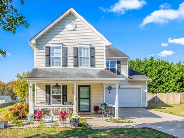 330 Crooked Tree Dr, Kernersville, NC 27284