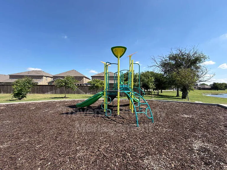 1713 Escondido Dr — Photo 23