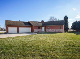 5675 Mary Lake Rd, Waunakee, WI 53597