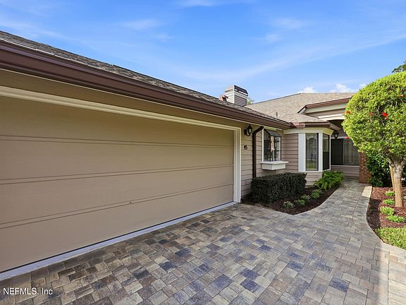 3rd image of 45 WALKERS RIDGE Drive
