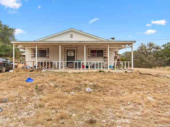 27151 Highway 55, Uvalde, TX 78801
