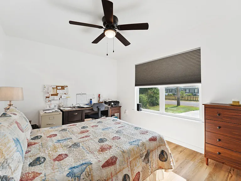 526 Camellia Ave — Photo 7