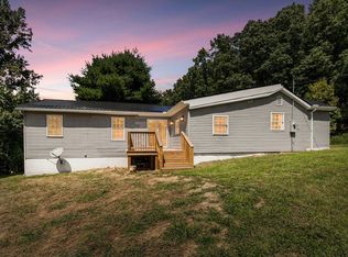 1446 Clendennin Rd, Narrows, VA 24124