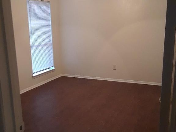 5th image of 5508 Sarasota Dr