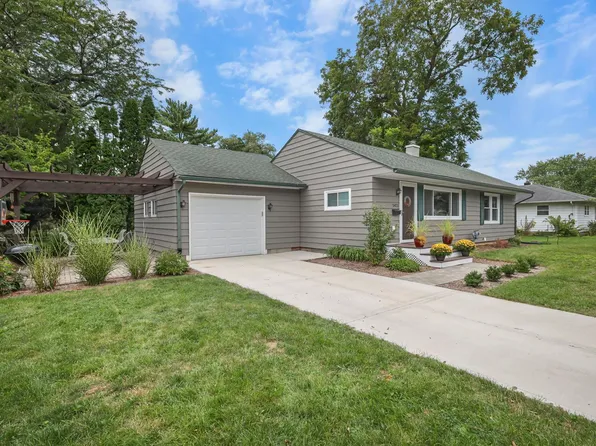 5421 Admiral Dr, Monona, WI 53716
