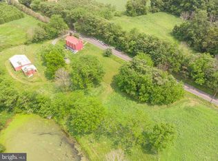 948 Schappell Rd, Hamburg, PA 19526