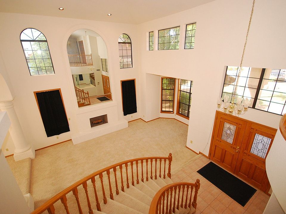 2nd image of 141 S Diamond Key Ct