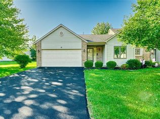 18 Daisy Ln, North Chili, NY 14514