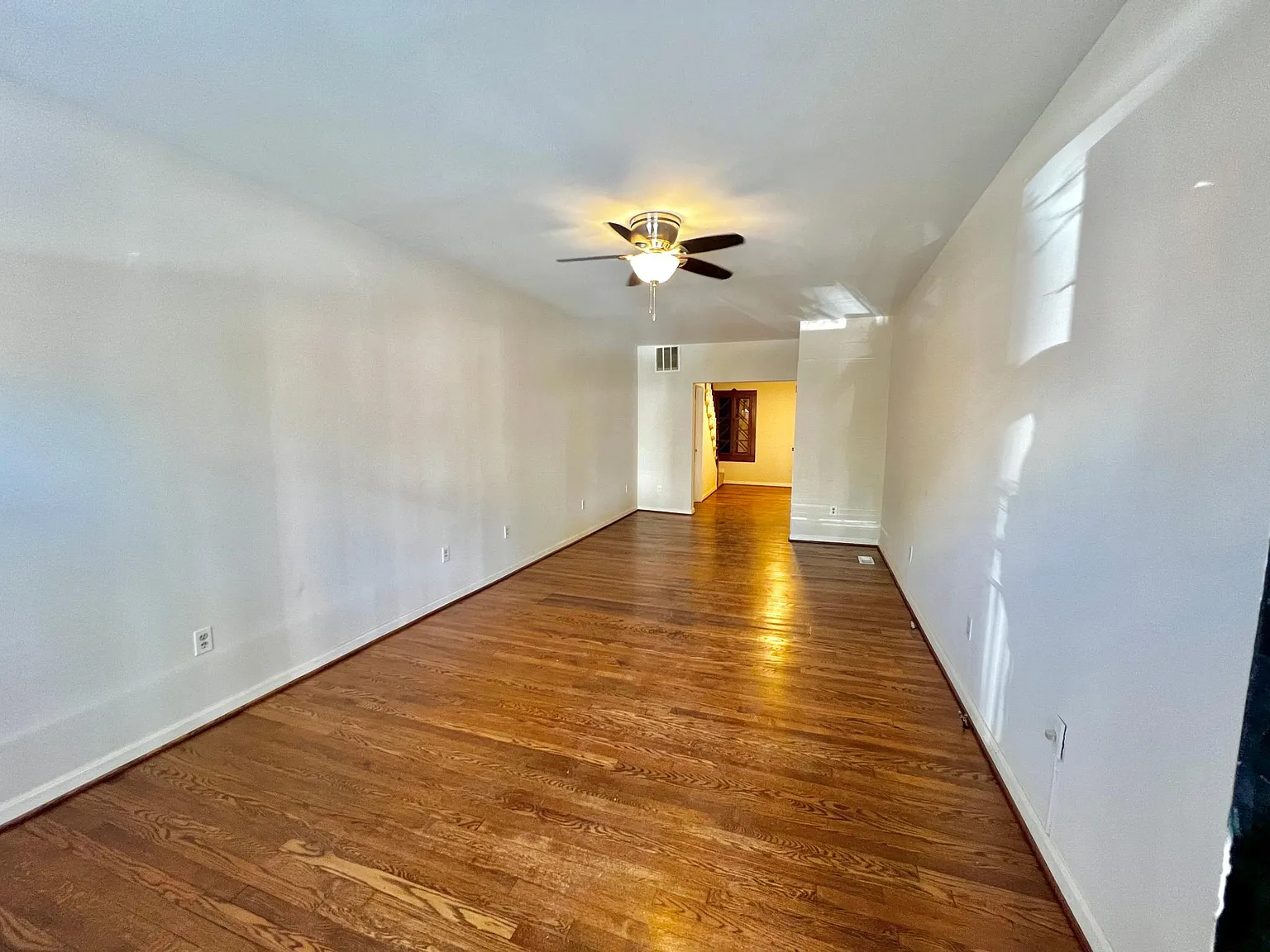 2 bed, 1176 sqft, $2,250 — Photo 2