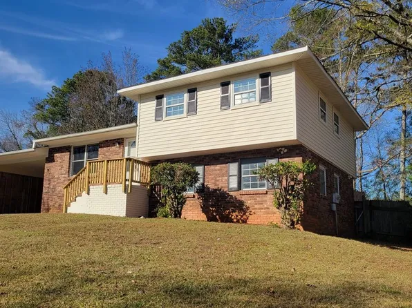 1590 Flicker Rd, Jonesboro, GA 30238