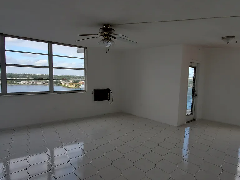 1301 NE Miami Gardens Dr #916 — Photo 22