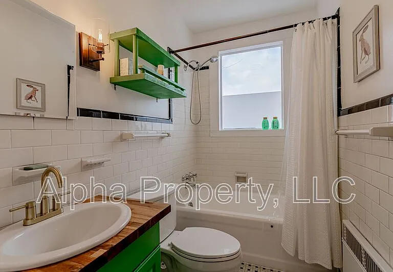 710 Augusta St — Photo 19
