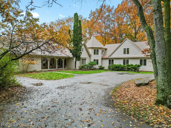 3333 Jonathan Rd, Oxford, MI 48371